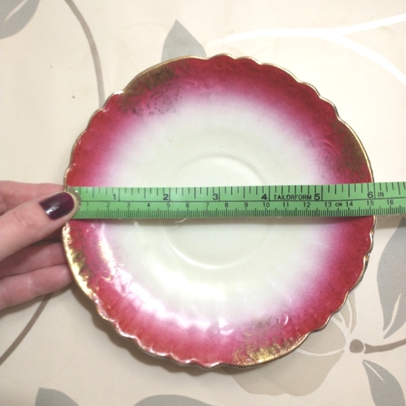 Hot Pink Scalloped Trinket Dish - Picture 4 of 4